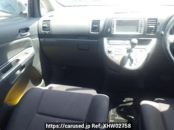 Used 2004 AT toyota wish ZNE10G Image[17]