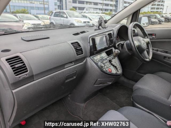 Used 2004 AT toyota wish ZNE10G Image[14]