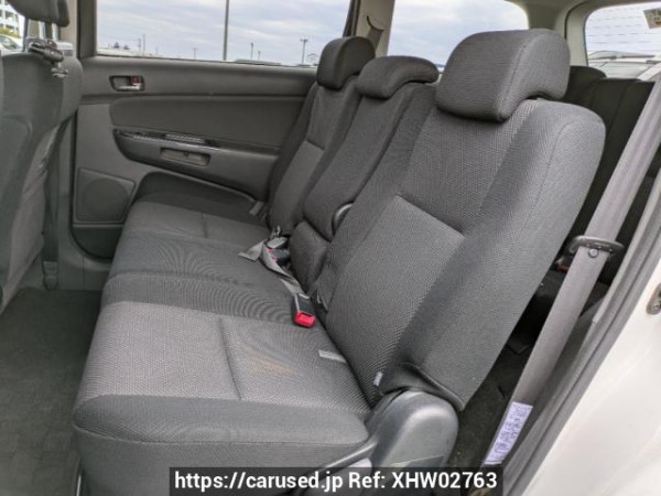 Used 2004 AT toyota wish ZNE10G Image[16]