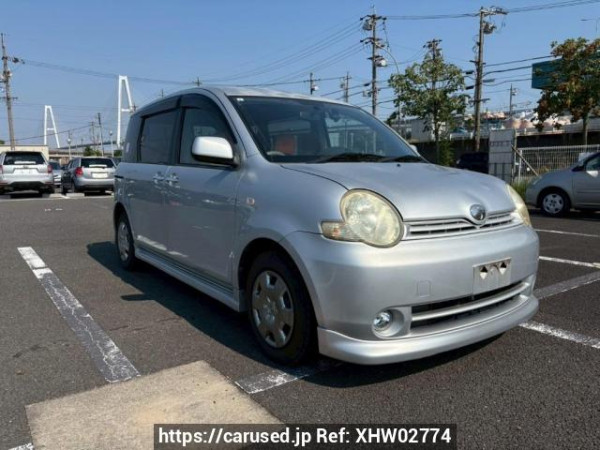 Used 2005 AT toyota sienta NCP81G Image[0]