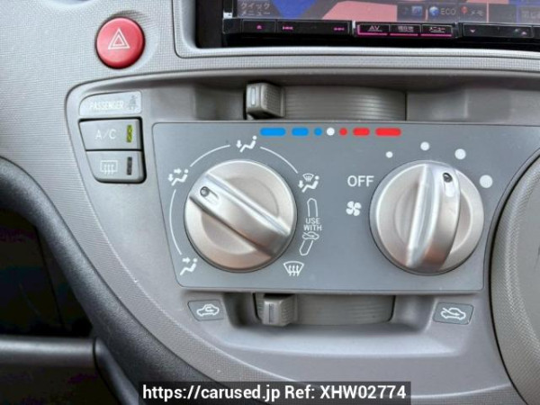 Used 2005 AT toyota sienta NCP81G Image[24]