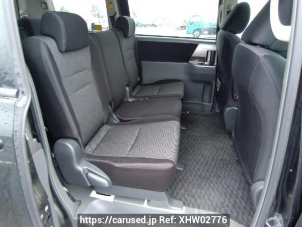 Used 2008 AT toyota noah ZRR70W Image[15]