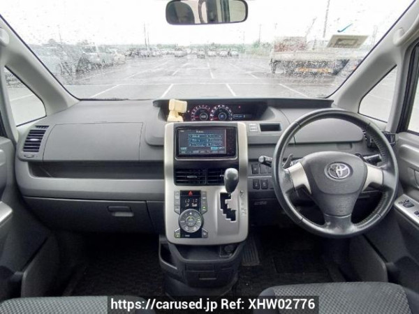 Used 2008 AT toyota noah ZRR70W Image[19]