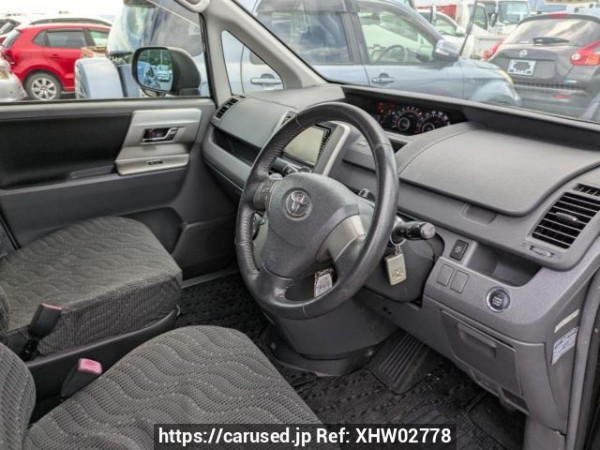 Used 2009 AT toyota voxy ZRR70W Image[9]
