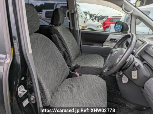 Used 2009 AT toyota voxy ZRR70W Image[10]