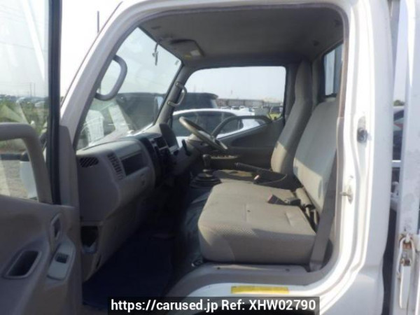 Used 2005 MT toyota toyoace-truck XZU308 Image[13]