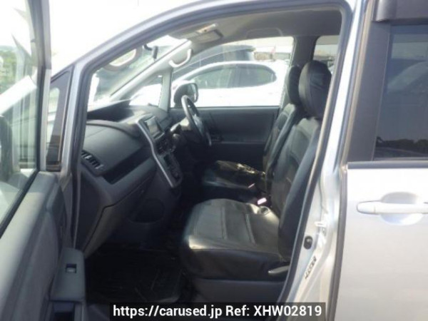 Used 2008 AT toyota noah ZRR70G Image[12]