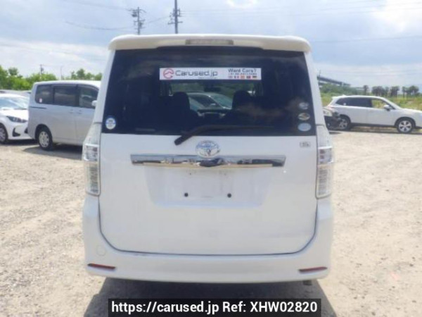 Used 2007 AT toyota noah ZRR70W Image[5]