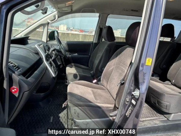 Used 2010 AT toyota noah ZRR70G Image[14]