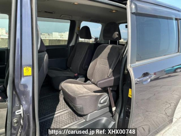 Used 2010 AT toyota noah ZRR70G Image[16]