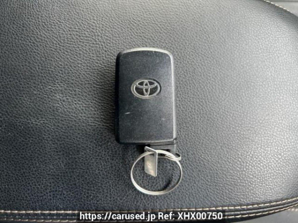 Used 2014 AT toyota harrier ZSU60W Image[28]