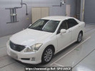 Toyota Crown GRS202