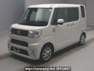 Toyota Pixis Mega LA700A