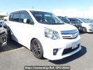 Toyota Noah ZRR70W