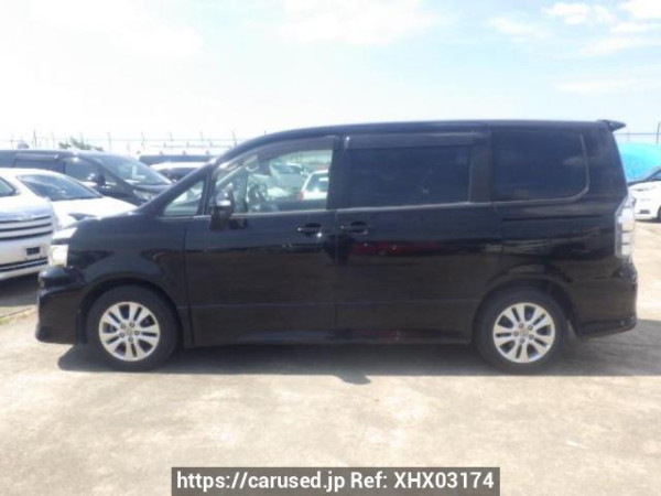 Used 2010 AT toyota voxy ZRR70W Image[3]