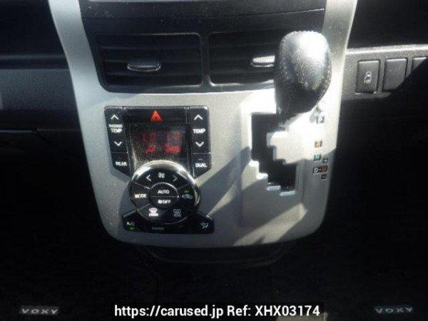 Used 2010 AT toyota voxy ZRR70W Image[20]