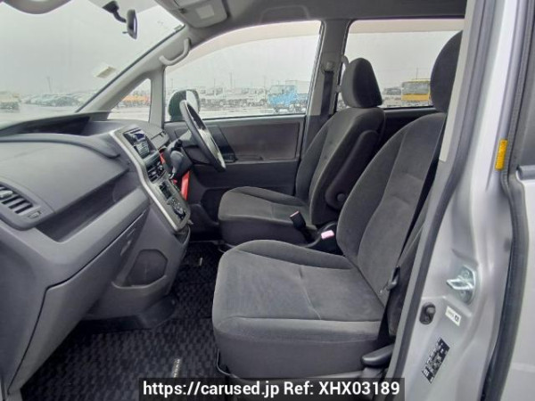 Used 2007 AT toyota noah ZRR70G Image[15]