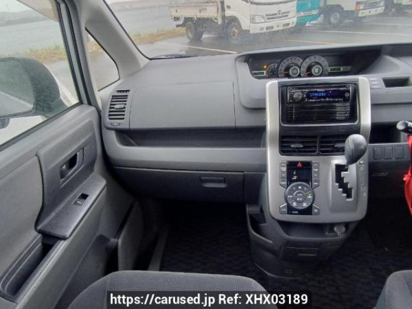 Used 2007 AT toyota noah ZRR70G Image[21]