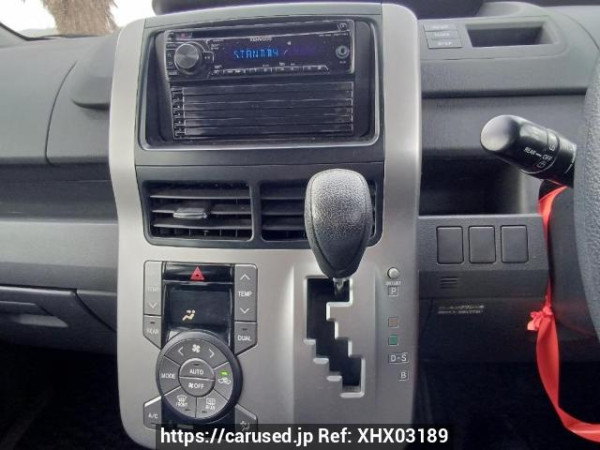 Used 2007 AT toyota noah ZRR70G Image[26]
