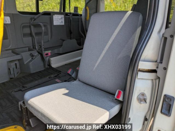Used 2006 AT toyota regiusace-van KDH205K Image[14]