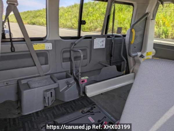 Used 2006 AT toyota regiusace-van KDH205K Image[16]