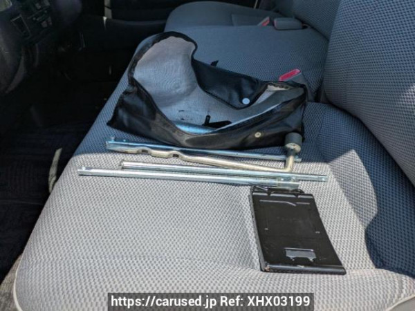 Used 2006 AT toyota regiusace-van KDH205K Image[37]