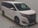 Toyota Esquire ZWR80G