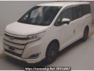 Toyota Noah ZRR85G
