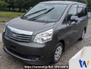 Toyota Noah ZRR70G