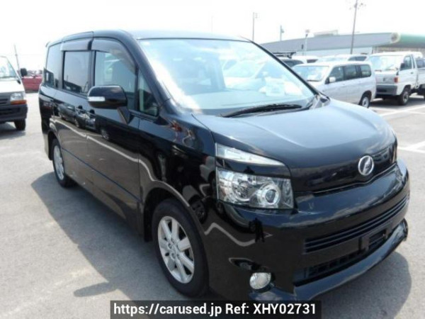 Used 2007 AT toyota voxy ZRR70W Image[0]