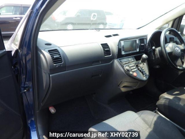 Used 2005 AT toyota wish ZNE10G Image[30]