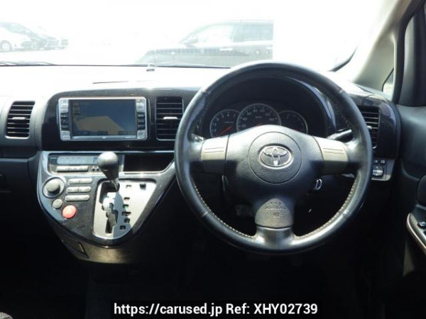 Used 2005 AT toyota wish ZNE10G Image[31]