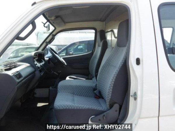Used 2003 MT toyota hiace-van RZH102V Image[13]