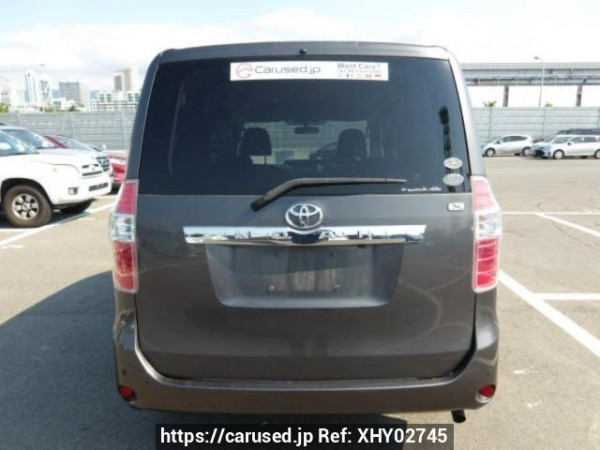 Used 2008 AT toyota noah ZRR70G Image[4]