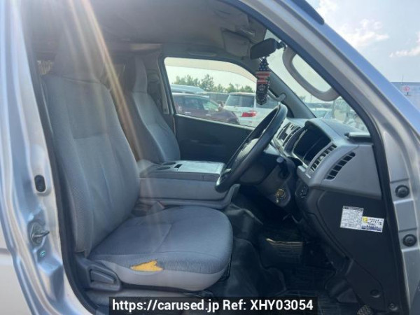 Used 2007 AT toyota regiusace-van KDH205V Image[12]