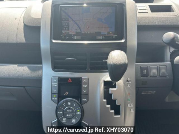 Used 2008 AT toyota noah ZRR70G Image[22]