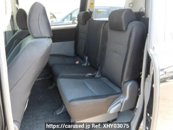 Used 2008 AT toyota voxy ZRR70W Image[12]