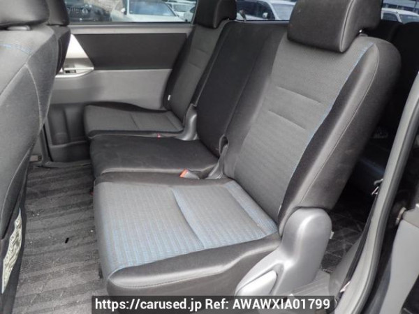 Used 2008 AT toyota voxy ZRR70W Image[12]