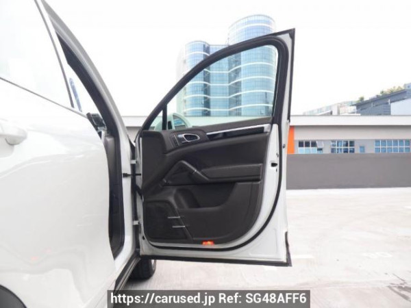 Used 2015 AT porsche cayenne null Image[8]