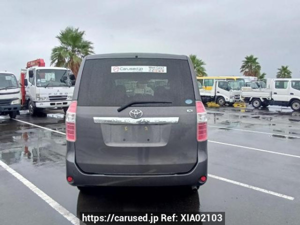 Used 2008 AT toyota noah ZRR70G Image[5]