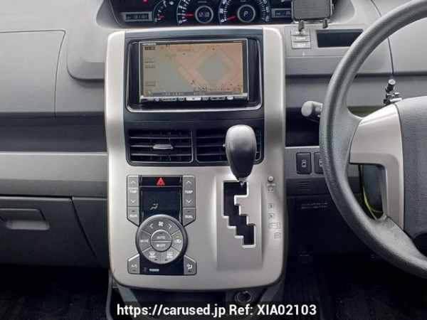 Used 2008 AT toyota noah ZRR70G Image[22]