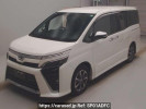 Toyota Voxy ZRR80W