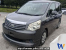 Toyota Noah ZRR70G