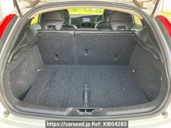 Used 2014 AT volvo v40 MB4164T Image[8]