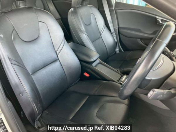 Used 2014 AT volvo v40 MB4164T Image[13]