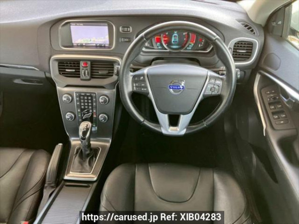 Used 2014 AT volvo v40 MB4164T Image[19]