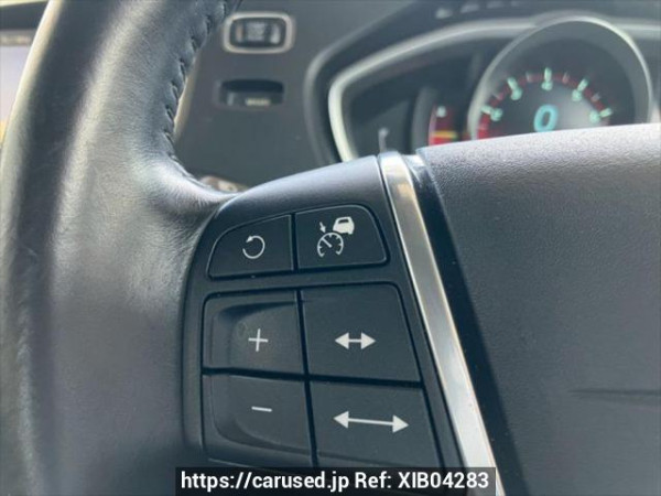 Used 2014 AT volvo v40 MB4164T Image[22]