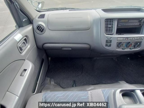 Used 2004 MT nissan caravan-bus DWMGE25 Image[17]