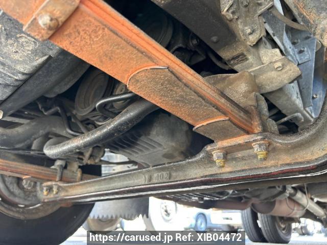 Buy Used 1987 Isuzu Elf Truck NHR55E (XIB04472) | Japanese