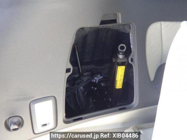 Used 2005 AT toyota alphard ANH10W Image[52]